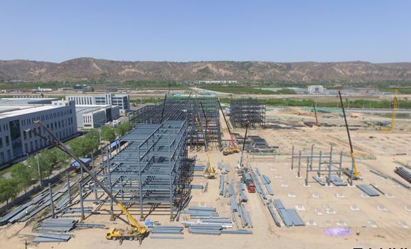 泓源公司有序推進智能光電產(chǎn)業(yè)園項目建設(shè)(圖2) 泓源公司有序推進智能光電產(chǎn)業(yè)園項目建設(shè)(圖2)