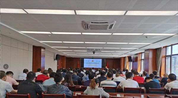 泓源公司組織開展安全生產(chǎn)知識專題培訓(xùn)(圖2) 泓源公司組織開展安全生產(chǎn)知識專題培訓(xùn)(圖2)