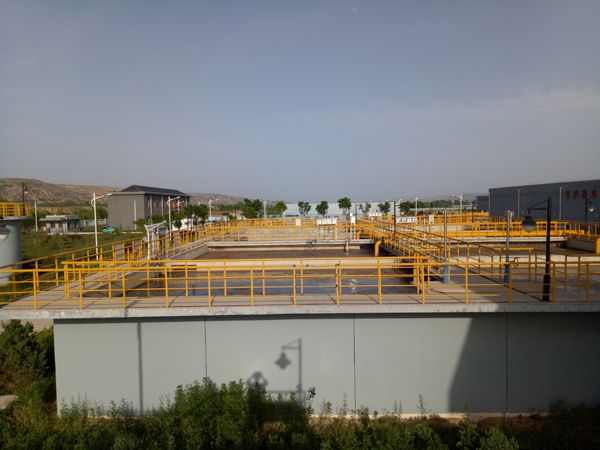 泓源污水處理公司開展夏季設備檢修保養(yǎng)工作(圖2) 泓源污水處理公司開展夏季設備檢修保養(yǎng)工作(圖2)