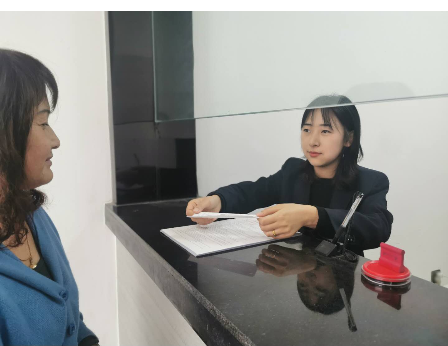 關(guān)于對首期“泓源榜樣”進(jìn)行公示的公告(圖2) 關(guān)于對首期“泓源榜樣”進(jìn)行公示的公告(圖2)