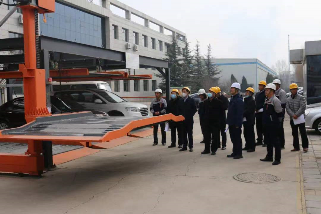 唐如海督查調(diào)研市產(chǎn)投集團(tuán)改革發(fā)展情況(圖3) 唐如海督查調(diào)研市產(chǎn)投集團(tuán)改革發(fā)展情況(圖3)