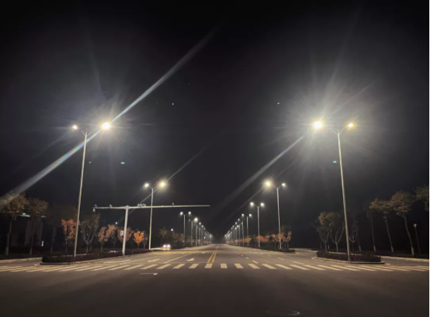 文明創(chuàng)建我先行——市產(chǎn)投集團積極組織參加全市志愿服務(wù)集中示范活動(圖4) 文明創(chuàng)建我先行——市產(chǎn)投集團積極組織參加全市志愿服務(wù)集中示范活動(圖4)