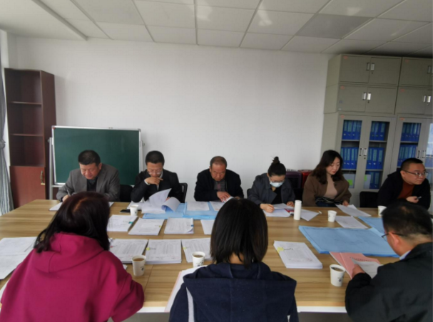 平?jīng)龉I(yè)園區(qū)路燈節(jié)能改造運(yùn)營維護(hù)項(xiàng)目順利通過竣工驗(yàn)收(圖2) 平?jīng)龉I(yè)園區(qū)路燈節(jié)能改造運(yùn)營維護(hù)項(xiàng)目順利通過竣工驗(yàn)收(圖2)