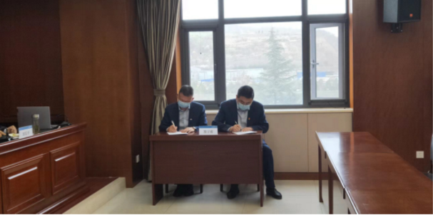 市產(chǎn)投集團(tuán)召開安全生產(chǎn)工作會(huì)議(圖2) 市產(chǎn)投集團(tuán)召開安全生產(chǎn)工作會(huì)議(圖2)